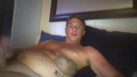 Snapshot of xxxelentdick chatting on June 14, 11:45 am deeeeznutz online show from June 14, 11:45 am