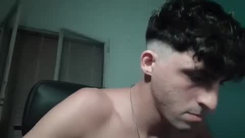 Snapshot of xxxfacu chatting on February 7, 3:12 am xxxfacu online show from February 7, 3:12 am