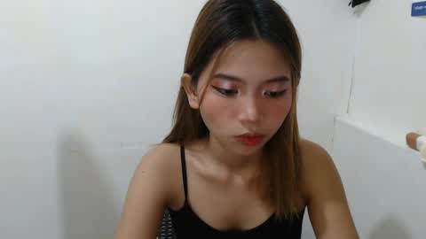 Snapshot of xxxforyouonlyxxx chatting on December 5, 4:23 pm inday pinay online show from December 5, 4:23 pm