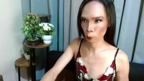 Your Princess Yums online show from April 27, 8:34 am