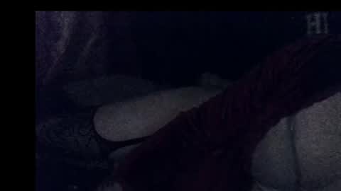 Snapshot of xxxgarterfreekxx chatting on April 9, 11:37 am Silky Lingerie grrl online show from April 9, 11:37 am
