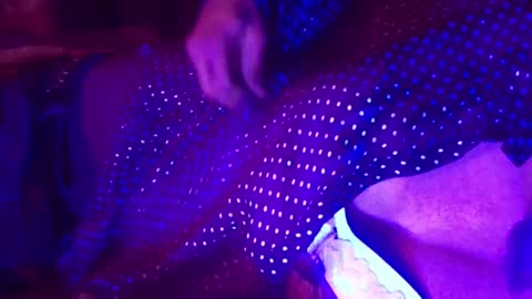 Snapshot of xxxgarterfreekxx chatting on April 14, 12:33 pm Silky Lingerie grrl online show from April 14, 12:33 pm