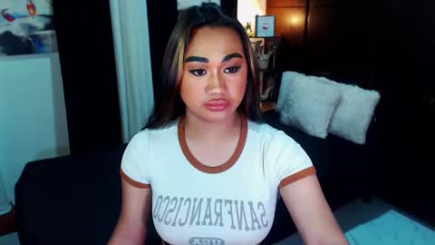 OLIVIA online show from December 6, 8:51 pm