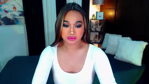 OLIVIA online show from December 20, 5:51 pm