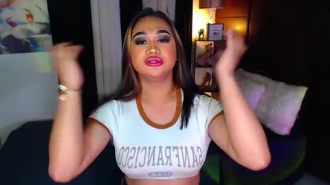 OLIVIA online show from December 21, 7:27 pm