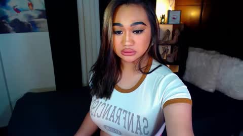 OLIVIA online show from December 22, 11:09 pm