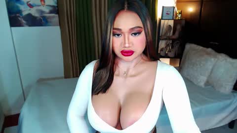 OLIVIA online show from January 13, 2:42 pm