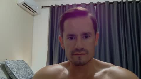 Snapshot of xxxmusclebigcockxxx chatting on December 3, 2:14 am xxxmusclebigcockxxx online show from December 3, 2:14 am