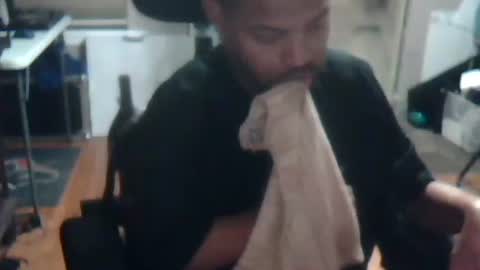 xxxonwheelz online show from December 21, 12:29 am