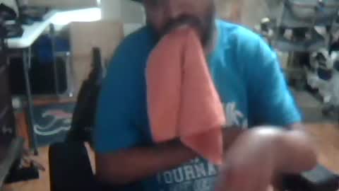 xxxonwheelz online show from April 10, 5:50 pm