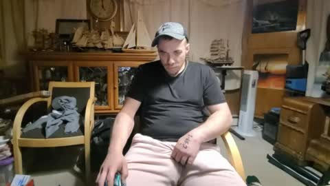 ScubaSteve online show from April 18, 4:27 am