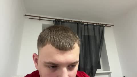 Leo online show from February 25, 7:34 pm