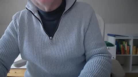 Snapshot of xxxxhardyxxxx chatting on December 3, 11:52 am xxxxhardyxxxx online show from December 3, 11:52 am