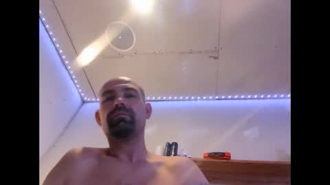 Xzbib online show from December 25, 11:43 am