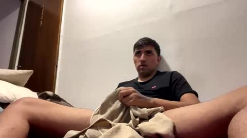 Snapshot of y0ungwithbrowndick chatting on May 16, 7:45 pm BROWN DICK online show from May 16, 7:45 pm