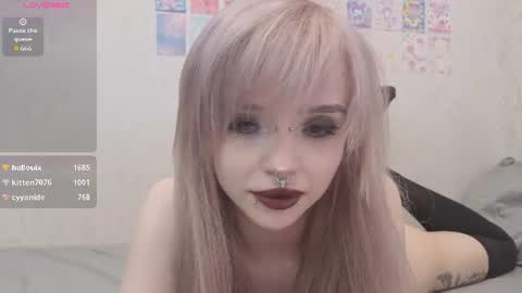 y0urchemicalromance online show from July 24, 3:59 am