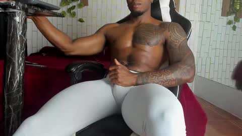 yacksson_lawrence online show from October 20, 11:27 pm