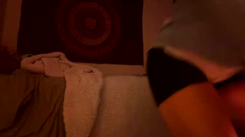 yagirlpeachezzz online show from June 15, 9:55 am