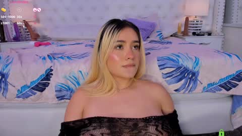 Snapshot of yaky_ chatting on December 13, 4:33 am Yakeline online show from December 13, 4:33 am