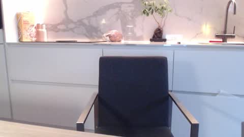 yallayalla1806 online show from October 27, 10:08 am