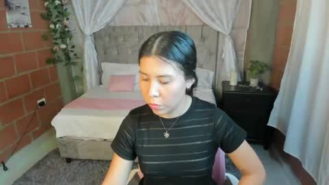 Yamiletole online show from June 23, 7:56 pm