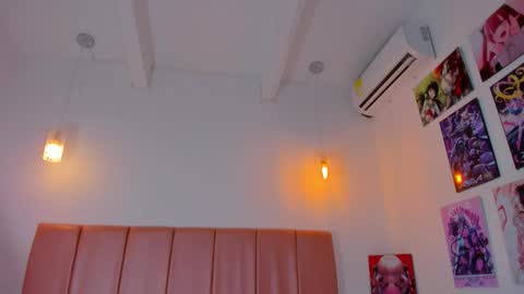 Naomi online show from January 15, 8:45 pm