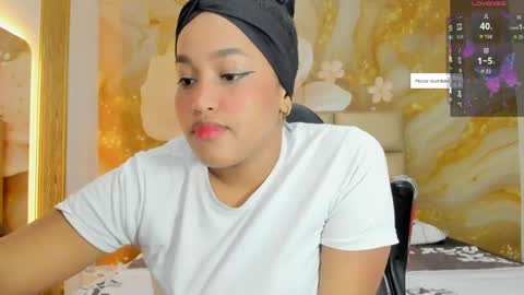 Naomi online show from April 14, 7:31 pm