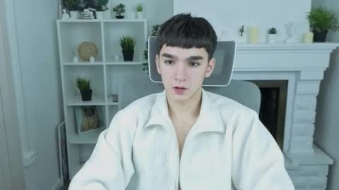 yamitwink online show from November 7, 8:42 pm