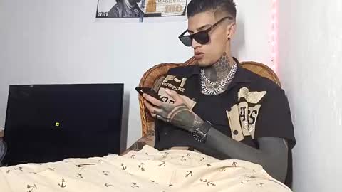 Snapshot of yanfranko420 chatting on February 12, 7:14 am Yan online show from February 12, 7:14 am