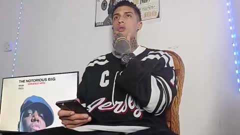 Snapshot of yanfranko420 chatting on February 26, 3:38 am Yan online show from February 26, 3:38 am