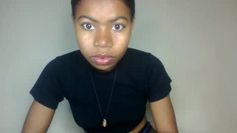 Snapshot of yannick_01 chatting on June 3, 6:02 pm yannick_01 online show from June 3, 6:02 pm