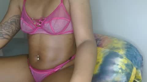 Snapshot of yarabrynnn chatting on December 13, 6:00 am YARA online show from December 13, 6:00 am