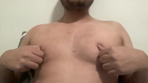 Snapshot of yasg17 chatting on January 25, 3:09 am Mommylover69 online show from January 25, 3:09 am
