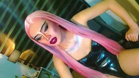 Snapshot of yasii19 chatting on June 2, 3:14 pm miss yasii online show from June 2, 3:14 pm