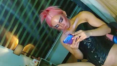 Snapshot of yasii19 chatting on June 5, 3:51 pm miss yasii online show from June 5, 3:51 pm