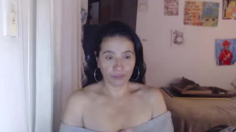 yasmin_love85 online show from November 7, 3:01 pm