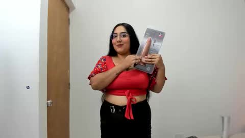 Yasmin Ortiz online show from March 9, 3:32 am