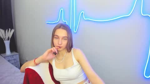 Snapshot of yasminasage chatting on March 9, 3:27 pm Yasmina online show from March 9, 3:27 pm