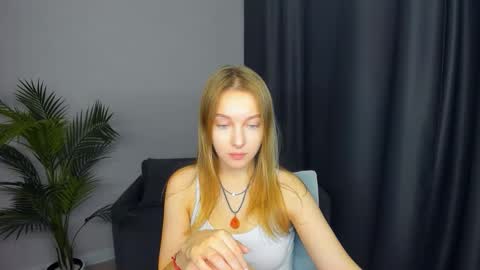Yasmina online show from November 25, 2:50 pm