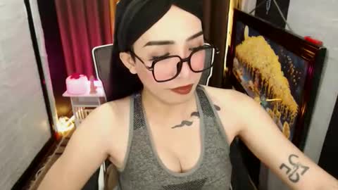 yassiered online show from February 17, 9:39 am