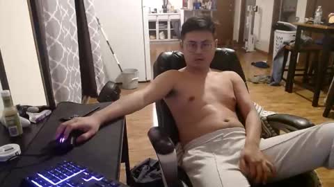 Snapshot of yawnimhorny chatting on April 13, 5:57 am yawnimhorny online show from April 13, 5:57 am