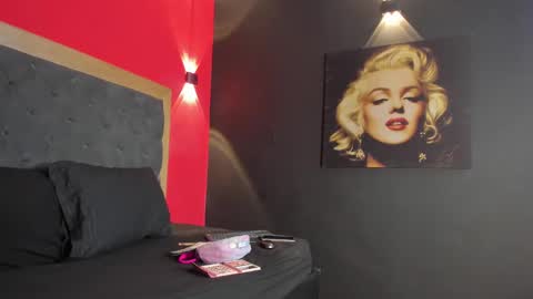 Snapshot of yayahilton chatting on September 12, 4:56 am YAYA online show from September 12, 4:56 am