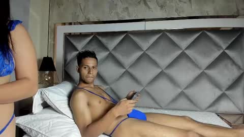 yayi derek  online show from March 8, 4:12 am