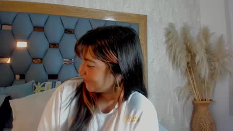 yayi derek  online show from October 17, 11:35 am