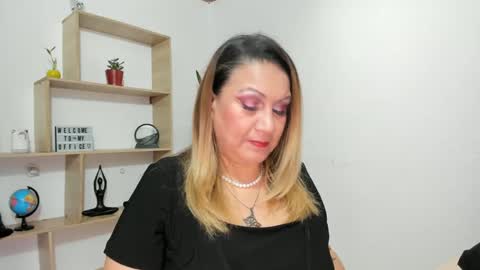 yayita online show from October 11, 1:20 pm