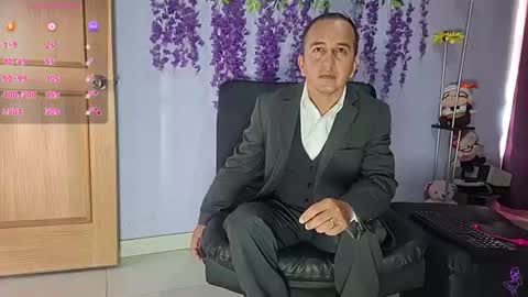 Snapshot of yazflor chatting on July 20, 2:08 pm Hazzan y Greisy online show from July 20, 2:08 pm
