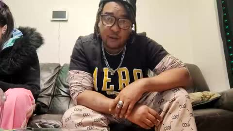 ycadet916 online show from January 16, 5:44 am