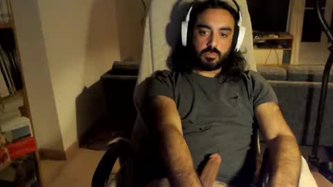 yeeaahoo online show from November 18, 9:08 pm