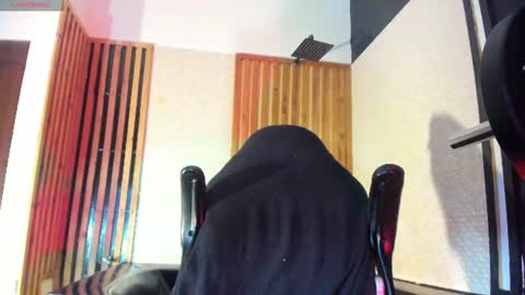 Yeidonn online show from June 26, 4:06 am