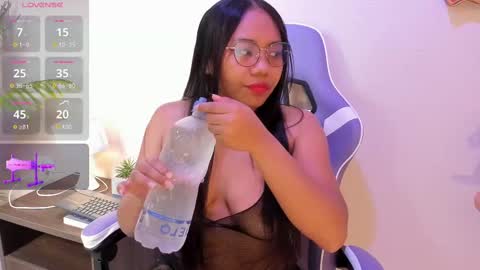 yeika_foxy online show from February 25, 11:19 am